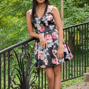 Party Dress w/Pockets!!!